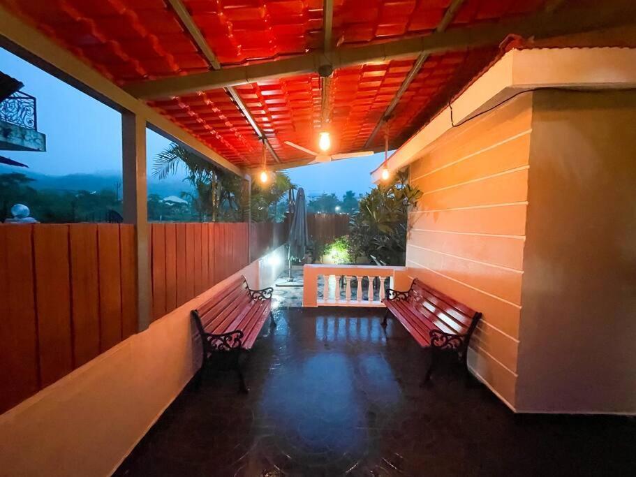 Corner House, Lonavla By Meheru-4 Bhk Villa With Pool Экстерьер фото